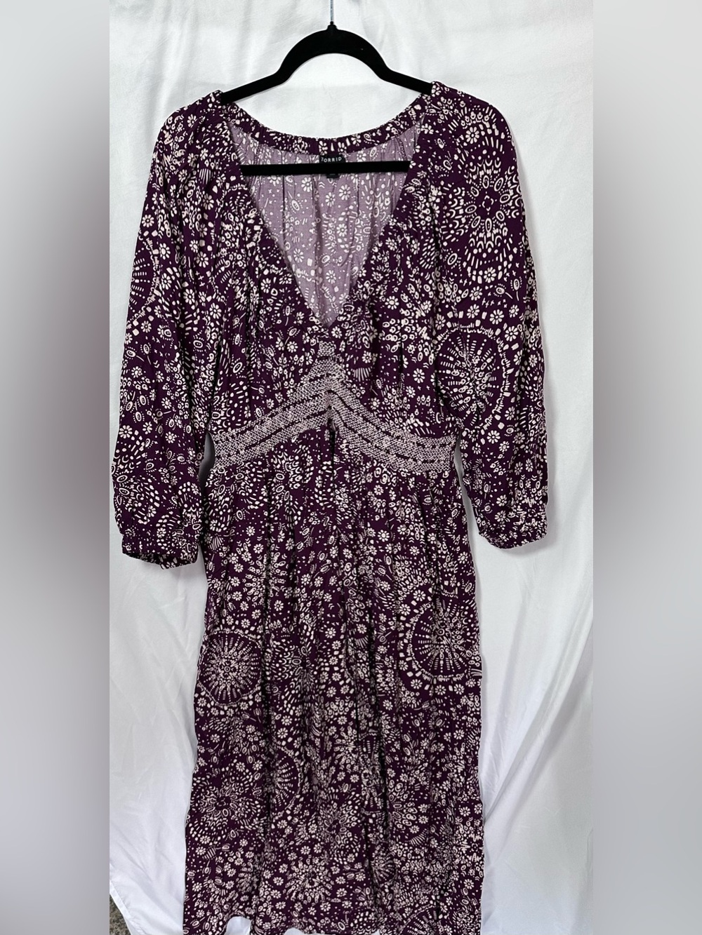Torrid Purple and White Maxi Challis Tiered V-Neck Dress Size 1